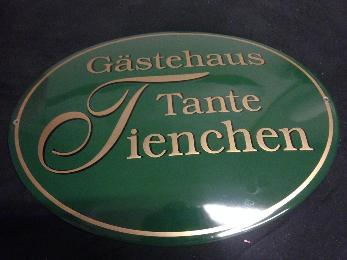 Gaestehaus Tante Tienchen 7 Minuten Zu Fuss Zum Europa Park , Plus Kostenloses Parkplatzticket Rulantica ,Alle Unsere Suiten Haben Einen Balkon Руст Экстерьер фото
