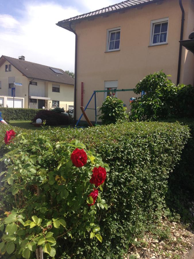 Gaestehaus Tante Tienchen 7 Minuten Zu Fuss Zum Europa Park , Plus Kostenloses Parkplatzticket Rulantica ,Alle Unsere Suiten Haben Einen Balkon Руст Экстерьер фото
