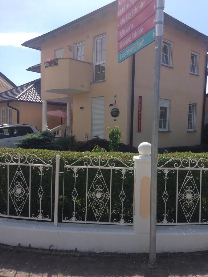 Gaestehaus Tante Tienchen 7 Minuten Zu Fuss Zum Europa Park , Plus Kostenloses Parkplatzticket Rulantica ,Alle Unsere Suiten Haben Einen Balkon Руст Экстерьер фото